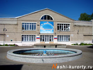 nashi-kurorty.ru